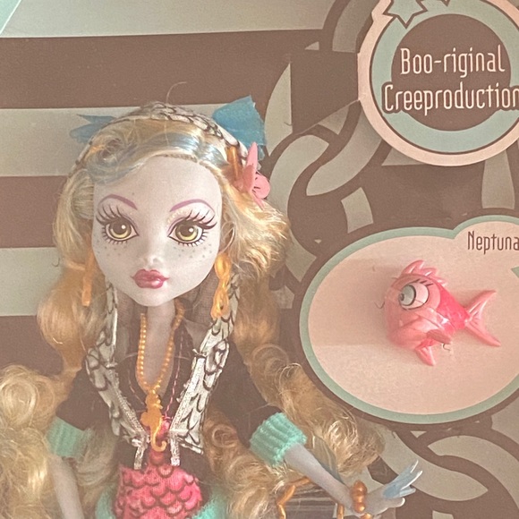 NIB LAGUNA BLUE MONSTER HIGH 2022 reproduction doll *SOLD OUT* - Picture 2 of 6